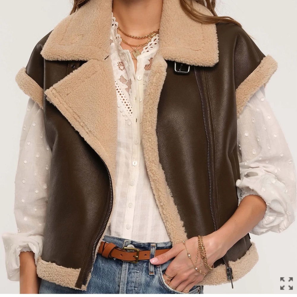 Revolve / Heartloom Puffer Vest / took off tags and never wore.